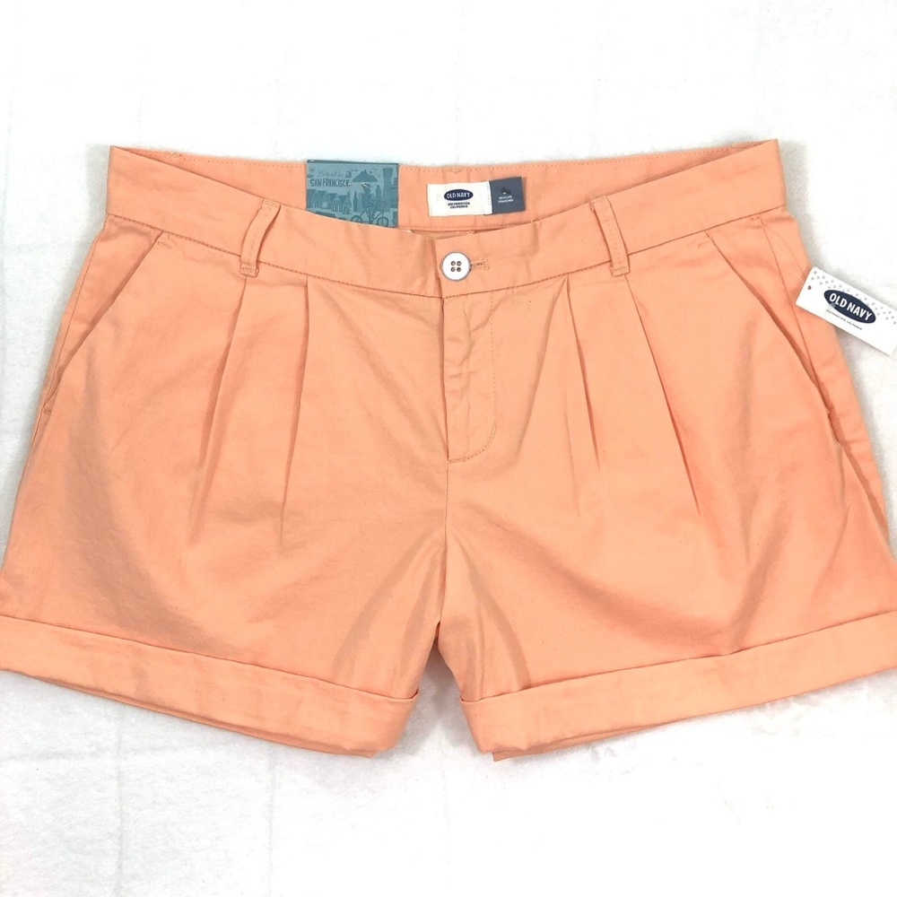 NWT Old Navy Peach Pleated Shorts